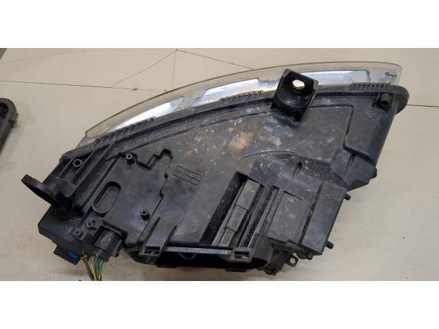 Фара передняя Audi A6 (C6) 2005-2011 правая