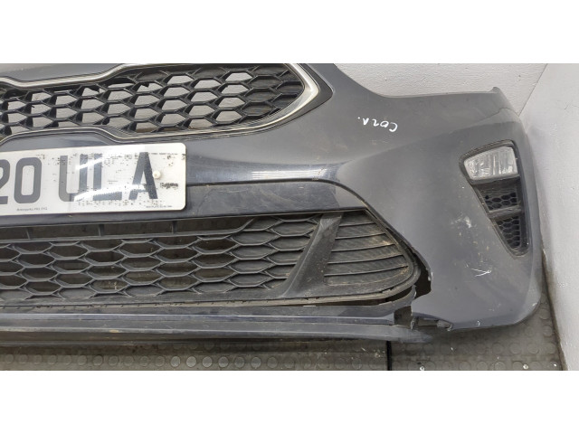 Решетка радиатора  KIA Ceed 2018-2021          