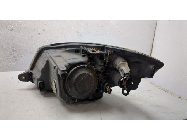 Фара передняя Skoda Fabia 2007-2014 правая