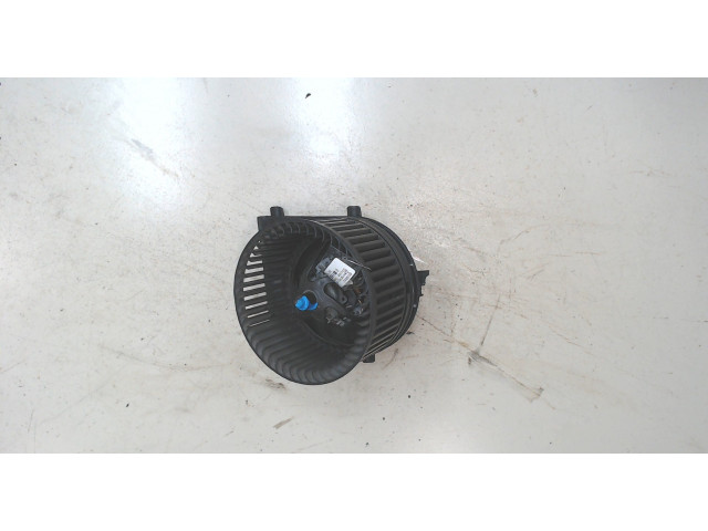 Моторчик печки  Skoda Octavia Tour 2000-2010          