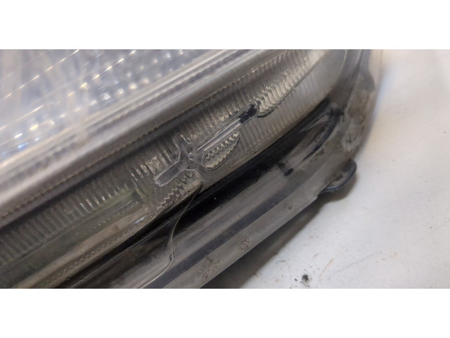 Фара передняя  Lexus IS 2005-2013 правая 