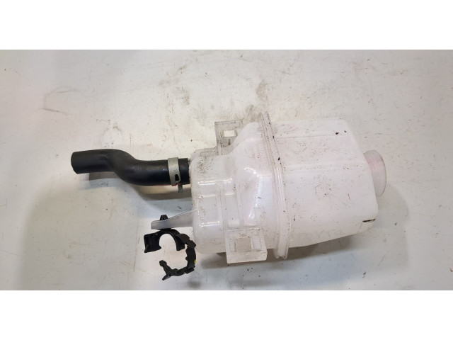 Бачок расширительный  Toyota Corolla E210 2018-    