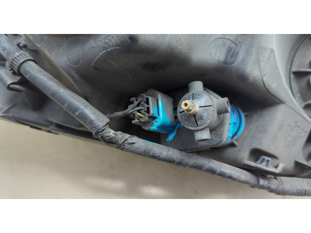 Фара передняя Honda CR-V 2006-2012 правая