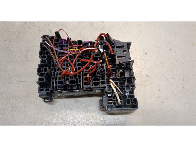 Блок предохранителей Skoda Octavia (A7) 2017-2021 5Q0937615C