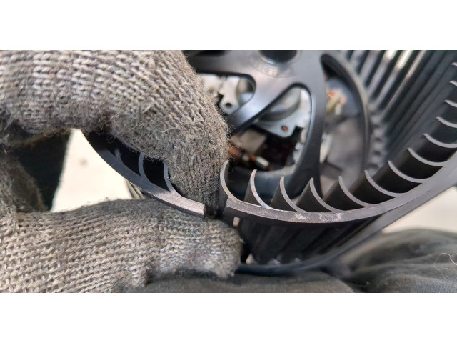 Моторчик печки Volkswagen Golf 4 1997-2005 1J1819021A 1J1819021A