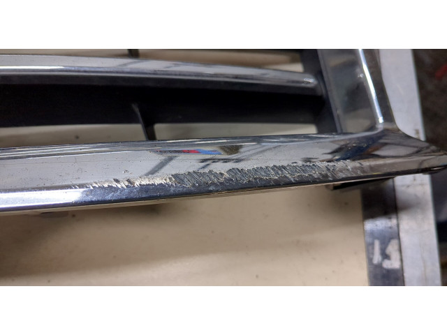 Решетка радиатора  Infiniti QX60 2013-2016          3.5 