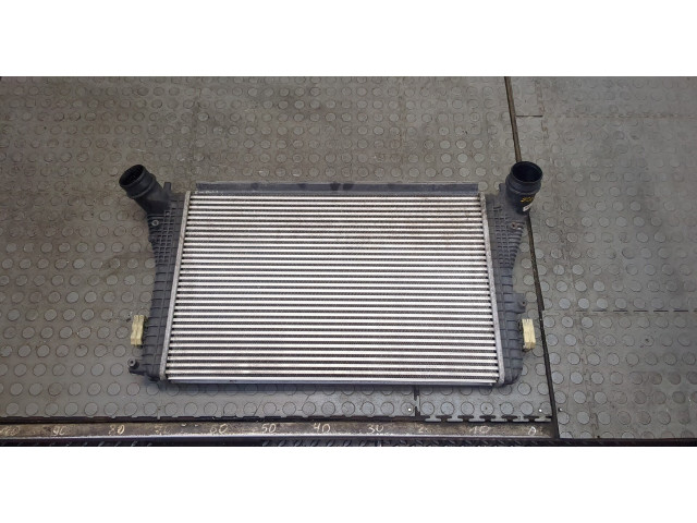 Интеркулер  Volkswagen Passat CC 2012-2017 2.0      