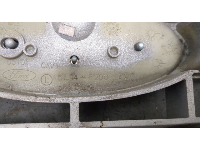 Решетка радиатора Ford Explorer 2001-2006 5L248200