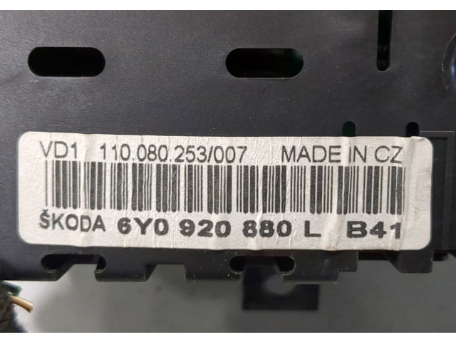 Панель приборов  Skoda Fabia 1999-2004            