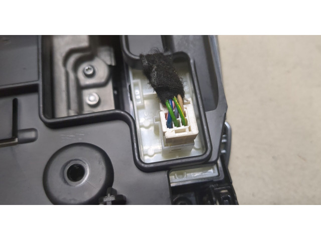 Дисплей мультимедиа  Peugeot 208        