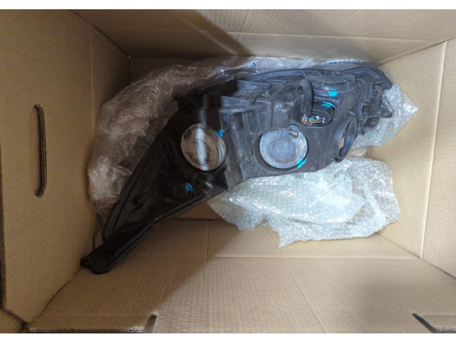 Фара передняя  Ford Focus 3 2011-2015 правая 