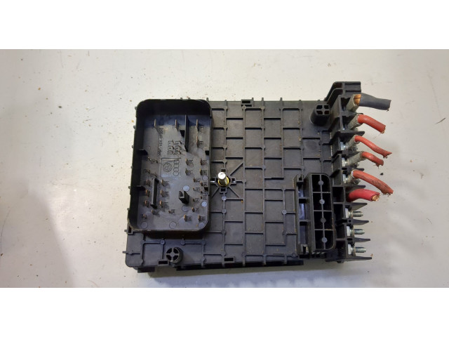 Блок предохранителей Audi Q3 2011-2018 3C0937125A