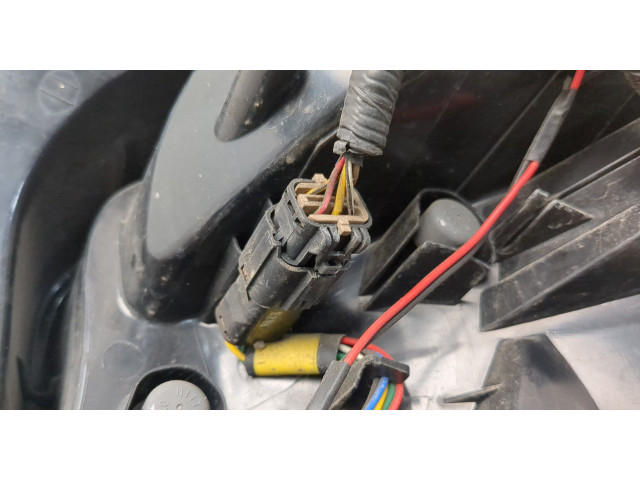 Задний фонарь 8360134050, 8360134060