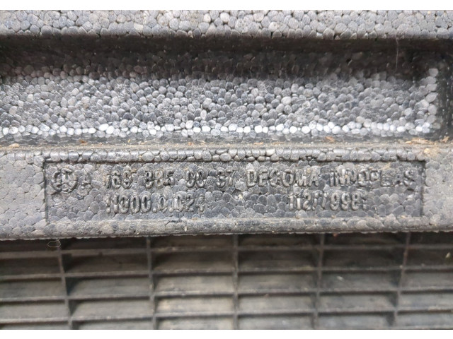 Решетка радиатора  Mercedes A W169 2004-2012          