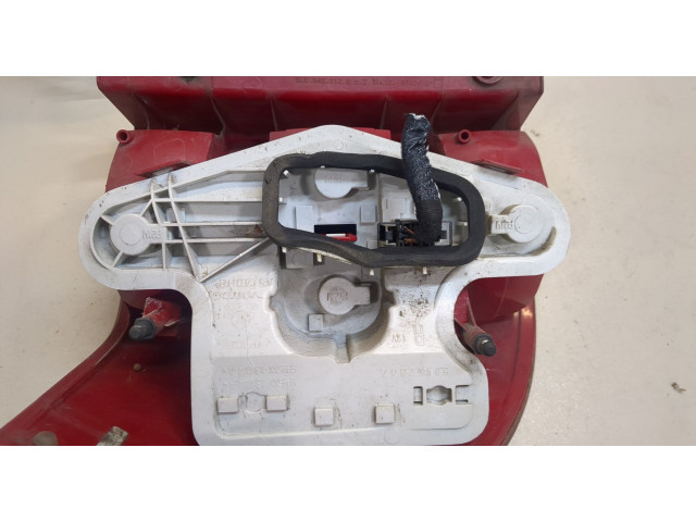 Задний фонарь