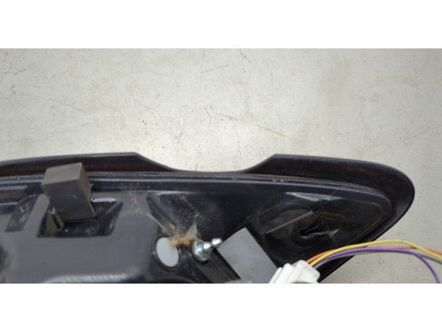 Задний фонарь 8330B278