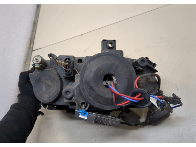 Фара передняя  Volkswagen Passat 6 2005-2010 левая 