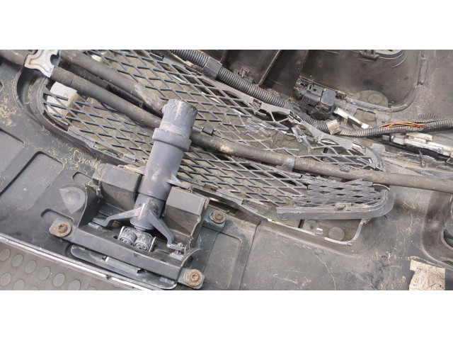 Бампер Volkswagen Touareg 2002-2007 передний