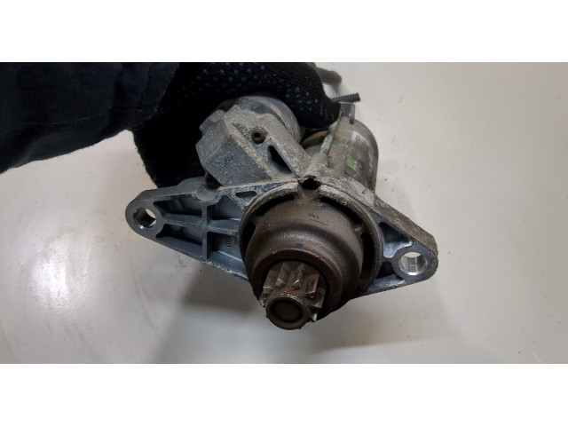Стартер  Volkswagen Golf 5 2003-2009 1.4     