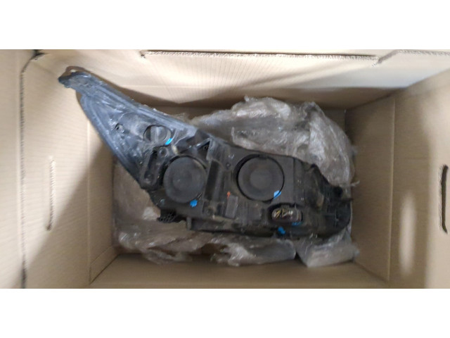Фара передняя  Ford Focus 3 2011-2015 левая 