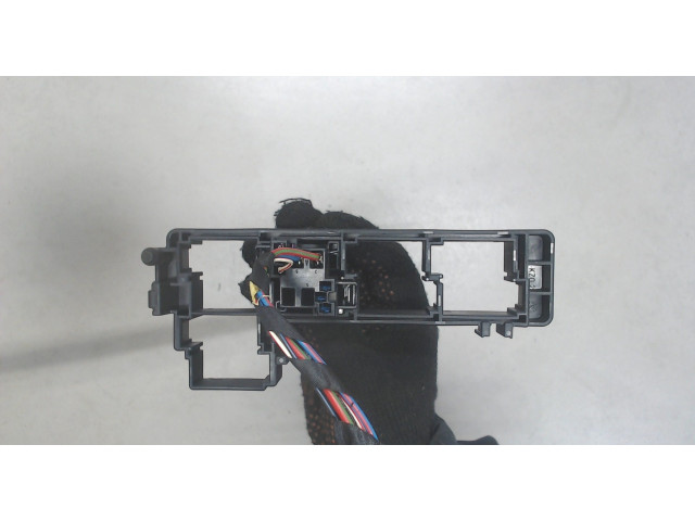 Блок реле  Volkswagen Passat 7 2010-2015 Европа      1K93503B   7   2