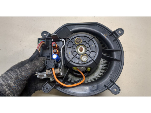 Моторчик печки  Mercedes CLS C219 2004-2010        