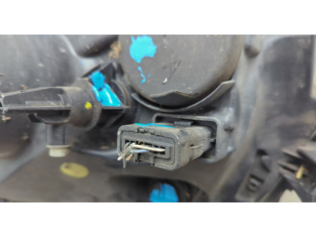 Фара передняя  Dacia Duster 2010-2017 правая 