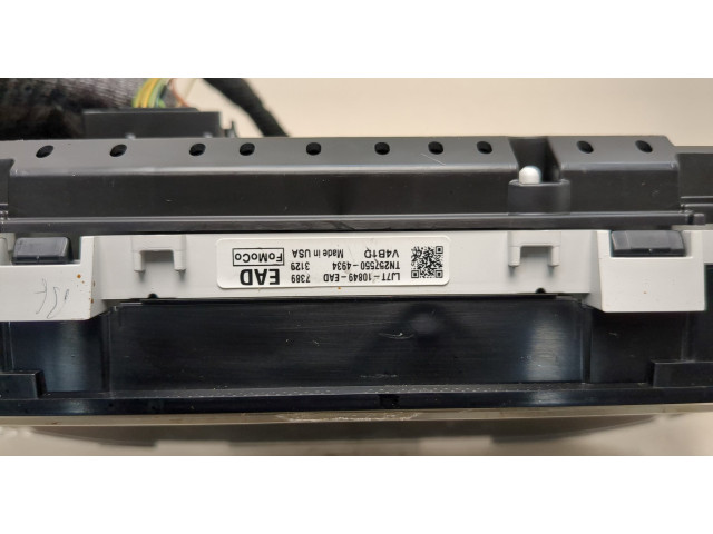 Панель приборов  Lincoln Corsair 2019-2023       LJ7T10849EAD     