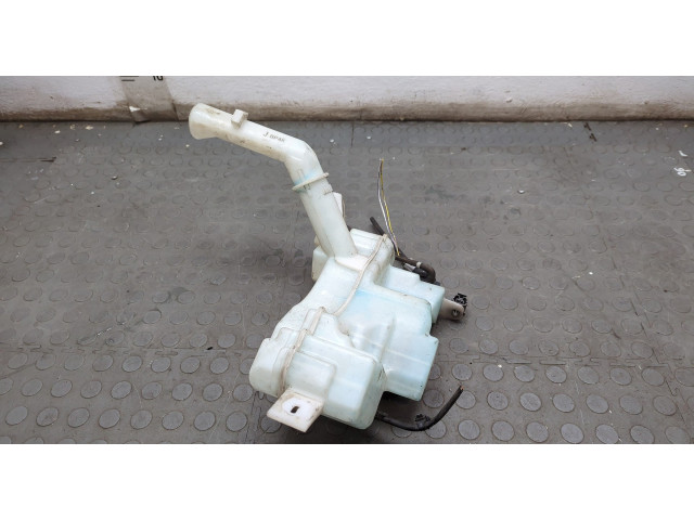 Бачок омывателя  Mazda 3 (BK) 2003-2009    