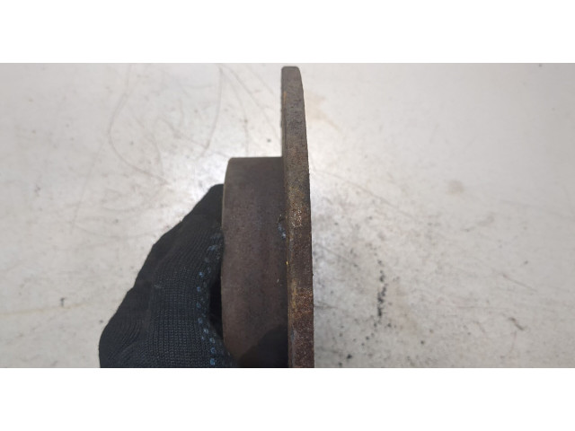 Диск тормозной Volkswagen Bora 1.6 задний 1J0615601N