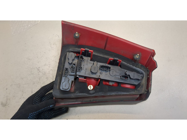 Задний фонарь 1J9945096Q