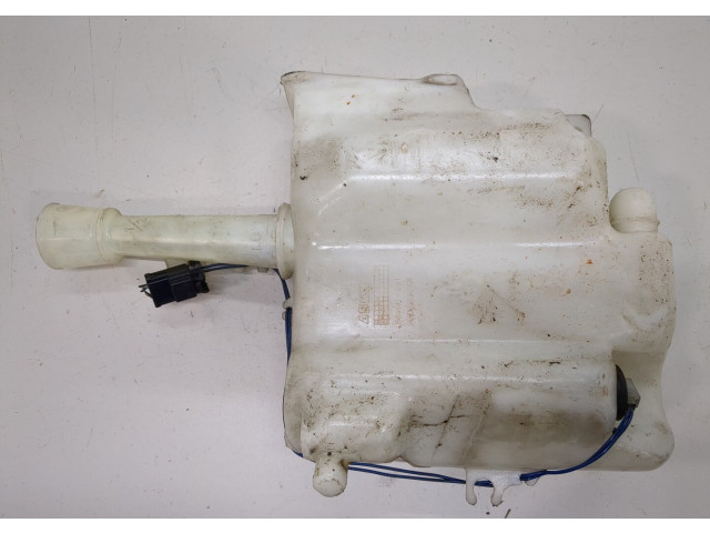 Бачок омывателя Mazda Xedos 9