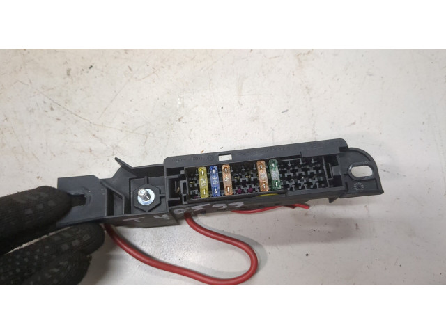 Блок предохранителей  Audi A8 (D3) 2002-2005           4.0