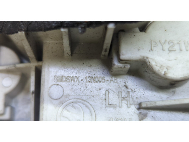 Задний фонарь