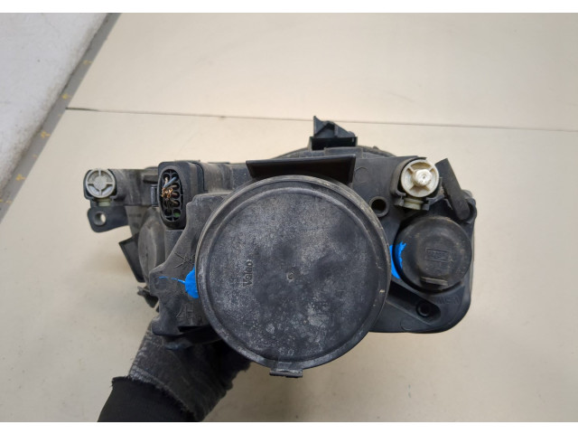 Фара передняя  Volkswagen Passat 6 2005-2010 левая 