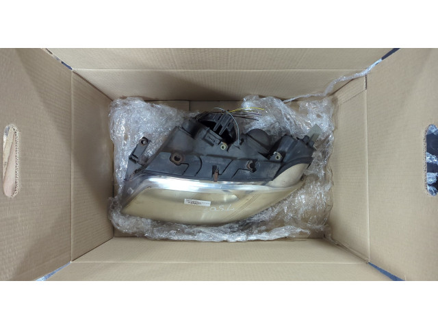 Фара передняя  Volkswagen Passat 5 2000-2005 левая 