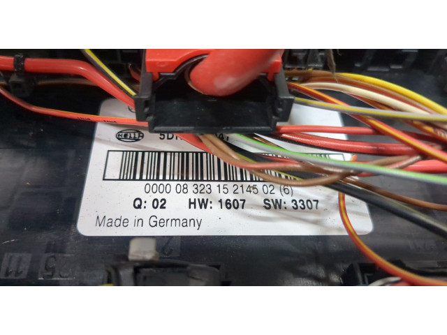 Блок предохранителей  Mercedes CLS C219 2004-2010         