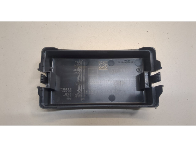 Крышка блока предохранителей GMC Terrain 2017-2024