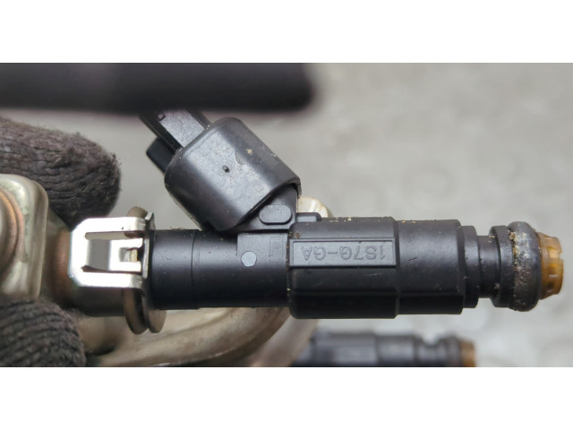 Форсунка топливная Volvo C30 2006-2013 30711782, 30757397