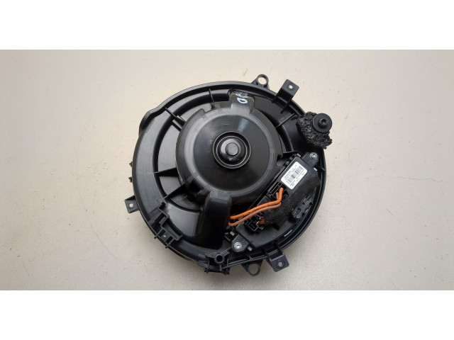 Моторчик печки  Skoda Kodiaq 2016-2025 5Q2819021C    5Q2819021C   