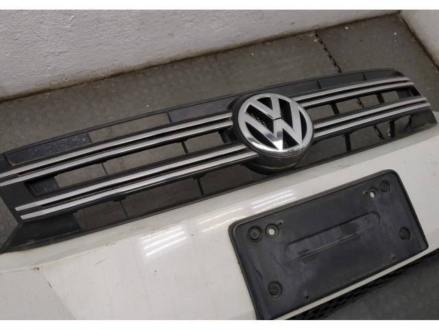 Решетка радиатора  Volkswagen Tiguan 2011-2018          5N0853651H