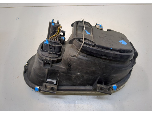 Фара передняя  Volkswagen Golf 4 1997-2005 правая 