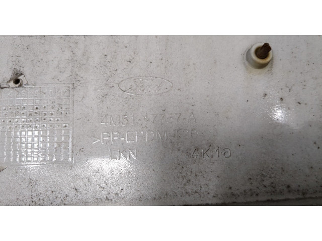 Бампер  Ford Focus 2 2005-2008 передний   4M5117757A