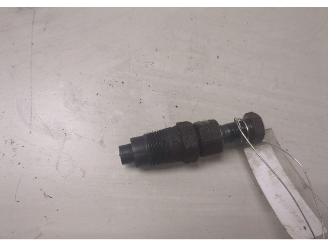 Форсунка топливная Mitsubishi L200 1996-2006