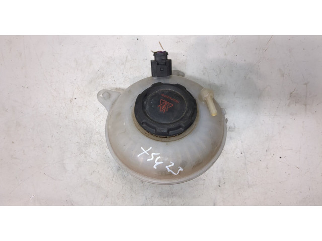 Бачок расширительный  Skoda Octavia (A7) 2017-2021    