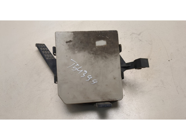 Блок предохранителей Nissan Note E11 2005-2013 7140552530