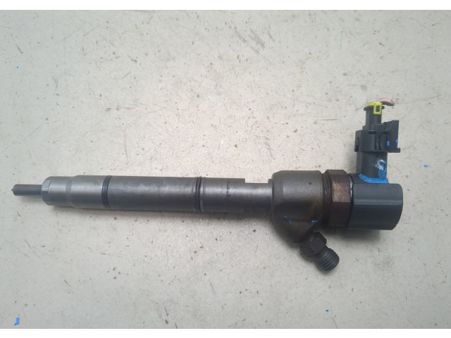 Форсунка топливная  KIA Ceed 2007-2012    0445110320     