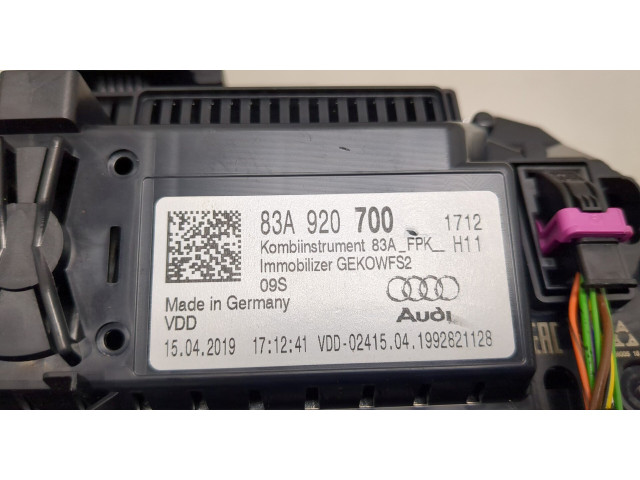 Панель приборов Audi Q3 2018-