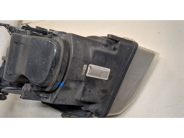 Фара передняя  Land Rover Freelander 2 2006-2014 правая 