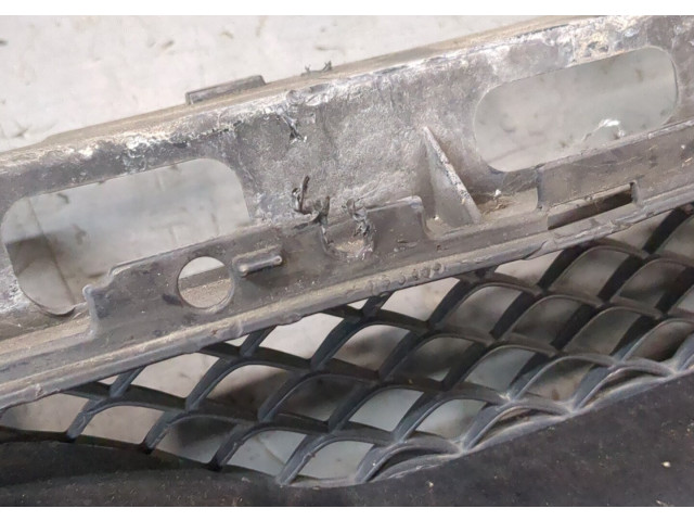 Решетка радиатора  Mercedes E W212 2013-2016          A2128850200